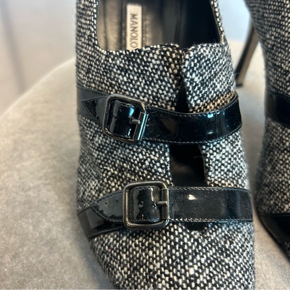 Manolo Blahnik Coupe tweed heels bootie black white patent leather buckle 41 - Picture 7 of 12